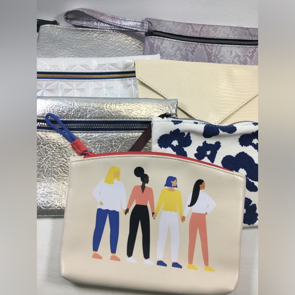 IPSY bag lot of 7 IPSY Cosmetic Makeup Bags Beauty Pouches EMPTY Colors Cream